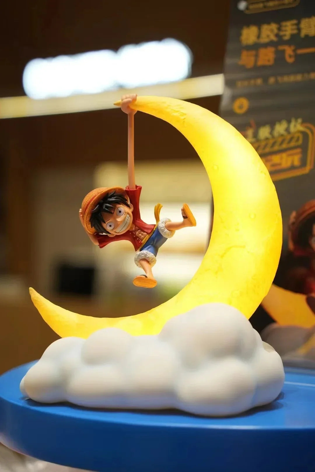 Lâmpada Lunar do Chapéu de Palha, Luffy